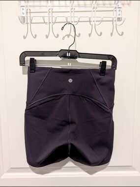 NWOT Lululemon 6" Inseam Short Leggings - Deep Purple